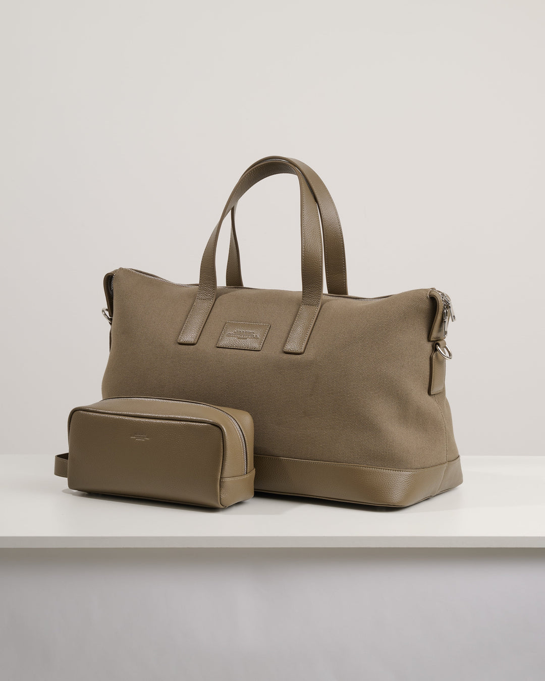 JC Weekender Olive Green &amp; Accessories